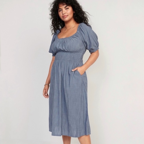 Old Navy Dresses & Skirts - Old Navy NWT Puff Sleeve Smocked Midi Dress Size 3x